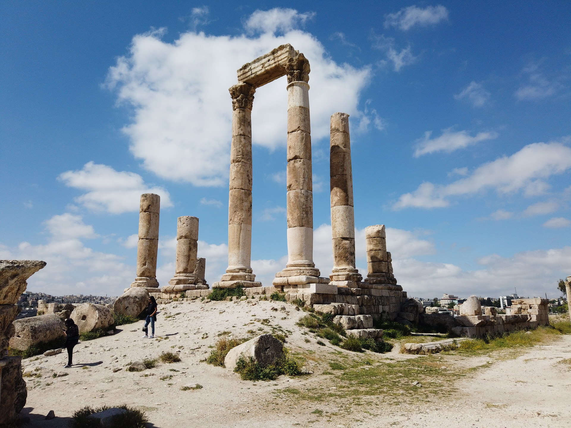 Jordan Welcomes Visitors with Vibrant Palm Sunday Celebrations